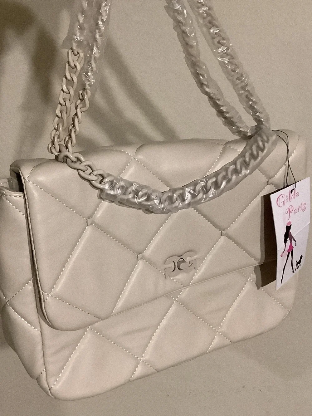 Gilda Paris Cream Quilted Shoulder Bag with Chain Strap